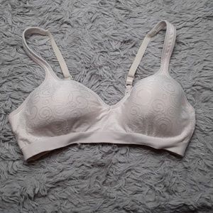 Olga Intimates & Sleepwear - Olga 38C Wirefree Bra Olga Intimates & Sleepwear - Olga 38C Wirefree Bra